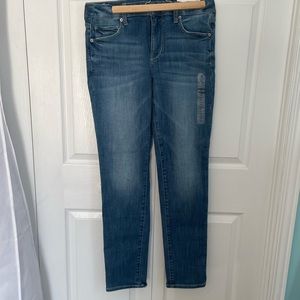 Woman’s size 14 long American Eagle Jeans.  New with tags.